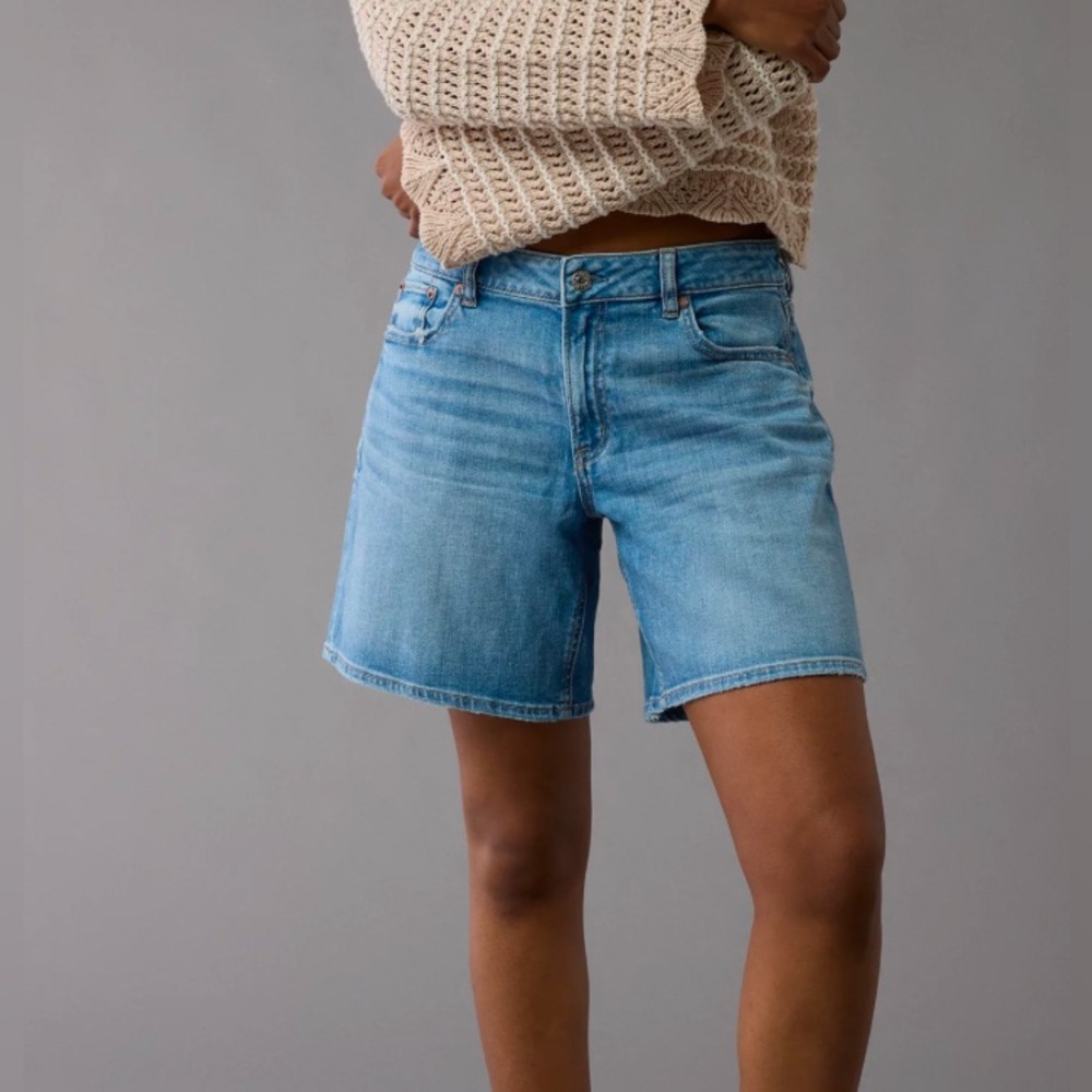 NWT American Eagle low rise baggy shorts